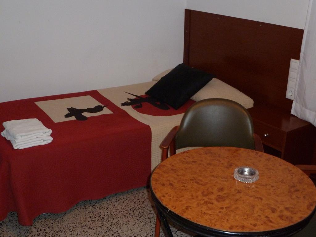 Restaurant Fonda Giralt Hotell Amer Rom bilde
